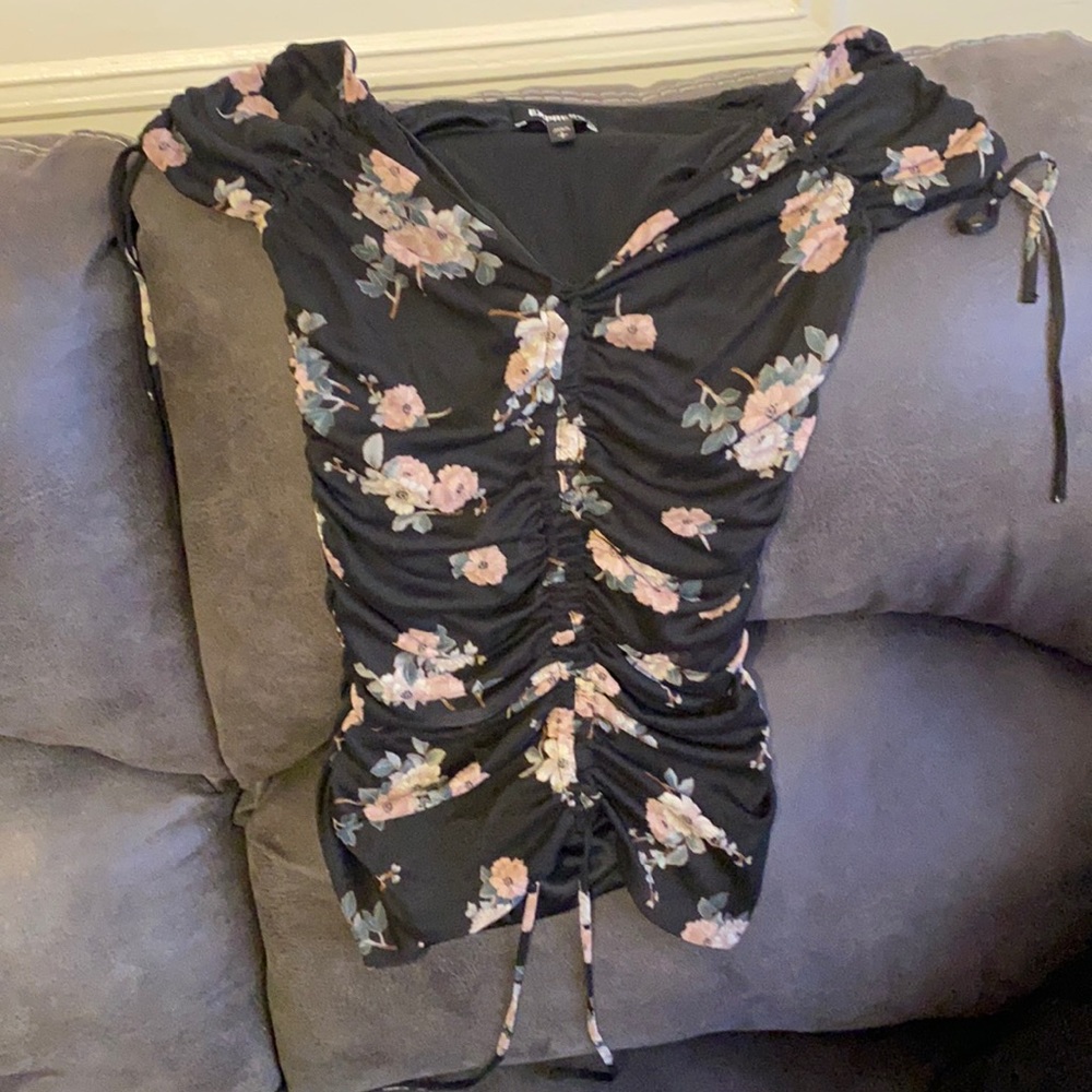 Ruched floral top, can be worn off the shoulder